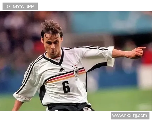 十七岁才接触足球的球星逆袭之路 从零起步成就顶级传奇