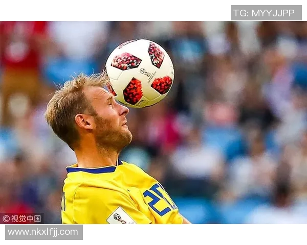 世界足球头球高手盘点：这些球员以空中霸王之姿征服绿茵场